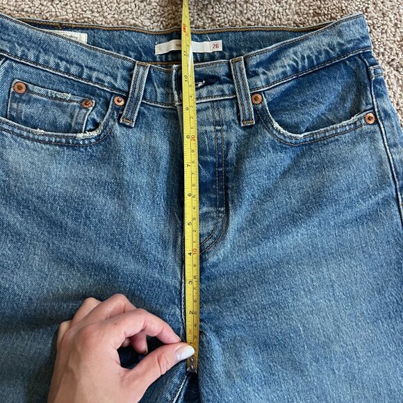 Levi's Wedgie Jeans Medium Wash - size 26 - Picture 7 of 7